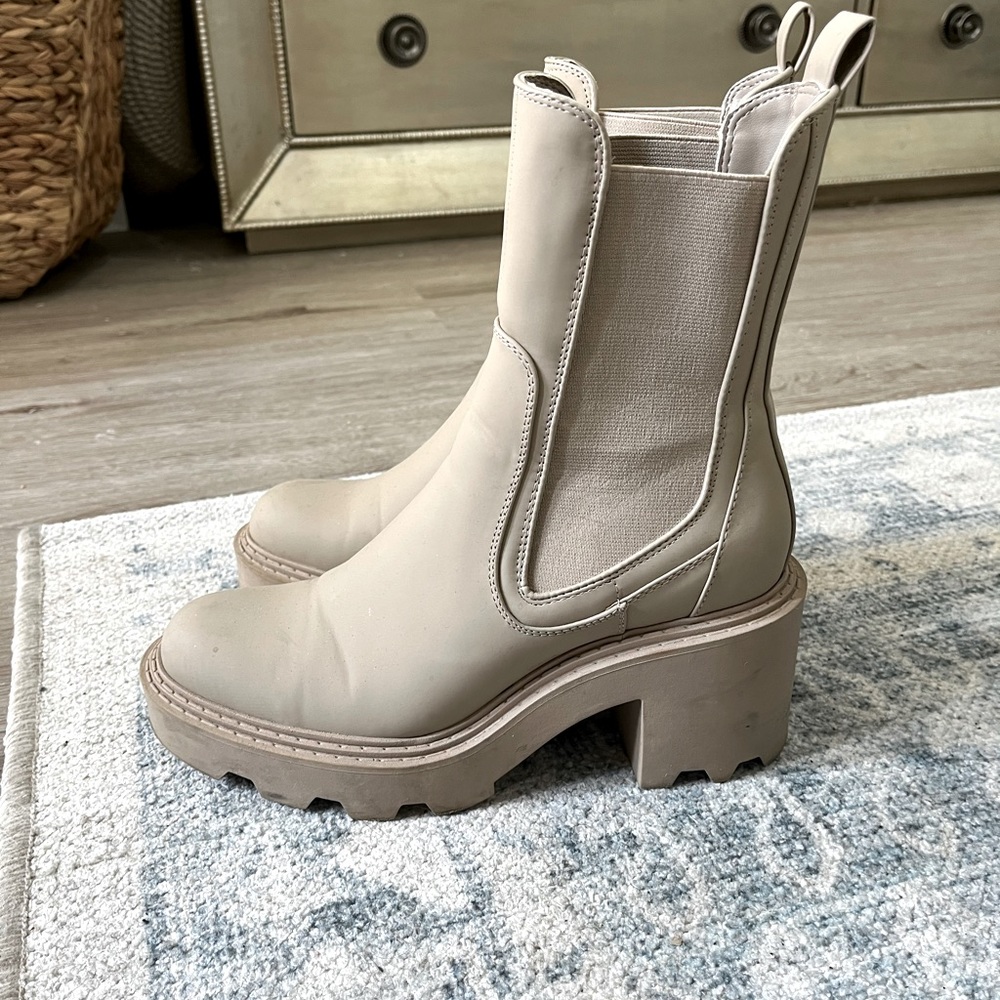 Zara Nude block heeled boot